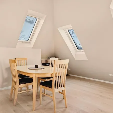 Dinbnb I New High-end Penthouse Apt - Wine, Dine & Views